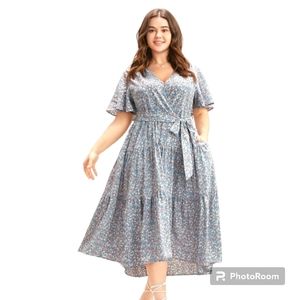 🛑Ditsy Floral Surplice Neck Pocket Belted Flutter Hem Dress